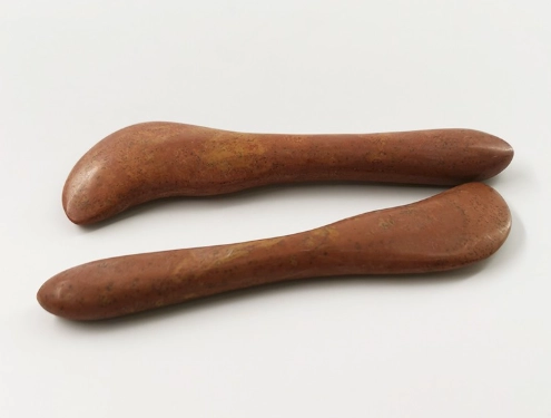 刮痧後皮膚紅 刮痧後皮膚紅