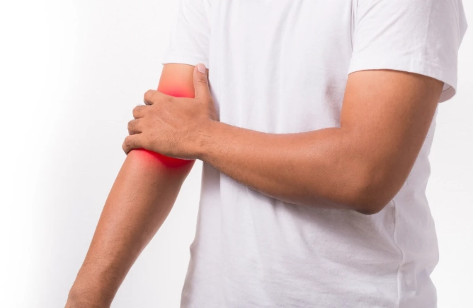 睡姿不良手臂麻