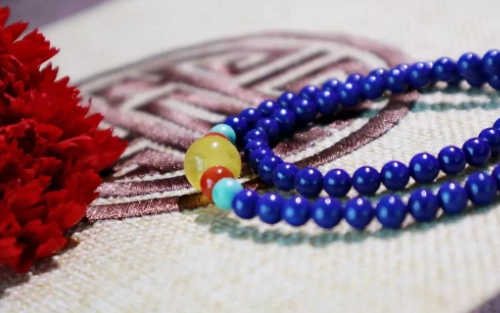 青金石右手功效