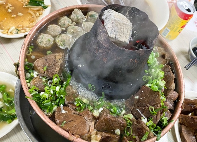 台中炭火牛肉鍋