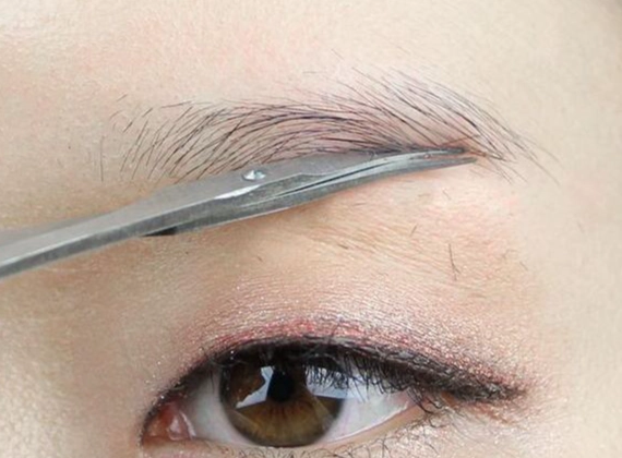 剃眉影響