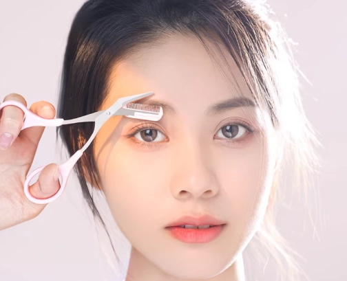眉毛剪刀使用技巧 眉毛剪刀使用技巧